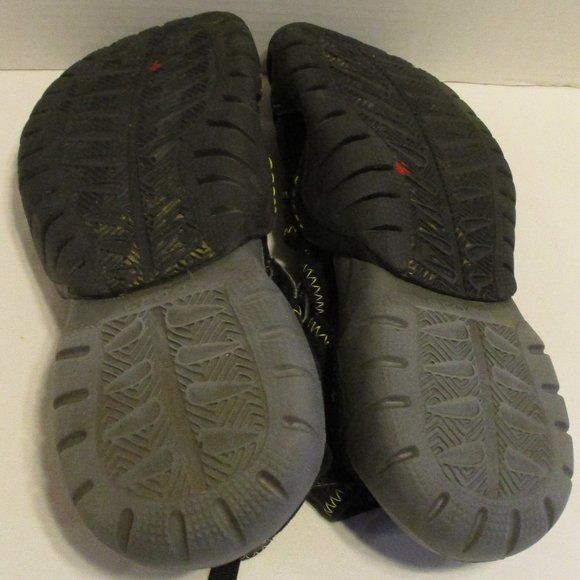CROCS Men Size 12 Black Gray Outdoors Pool Beach Closed Toe Sandals